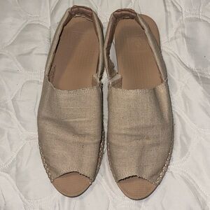 REEF slip on sandals 10